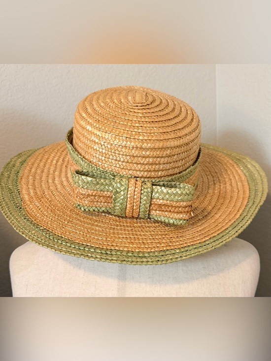 Accessories - Vintage Two-Tone Woven Straw Boater Hat
